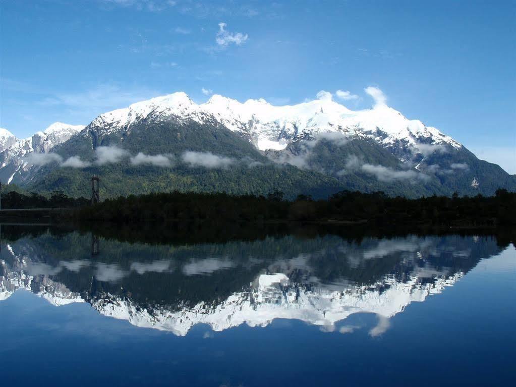 Villa Yelcho en la Patagonia Chaitén Exterior foto